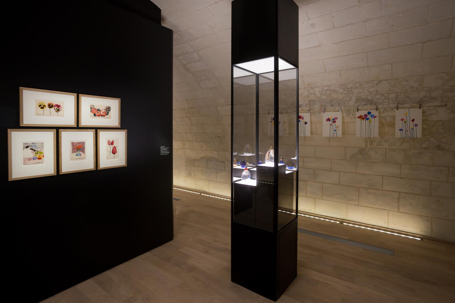 Pauline Bazignan / Maurice Marinot, Ni fleurs ni batailles, musée d'Art moderne de Fontevraud Pauline Bazignan / Maurice Marinot, Ni fleurs ni batailles, musée d'Art moderne de Fontevraud