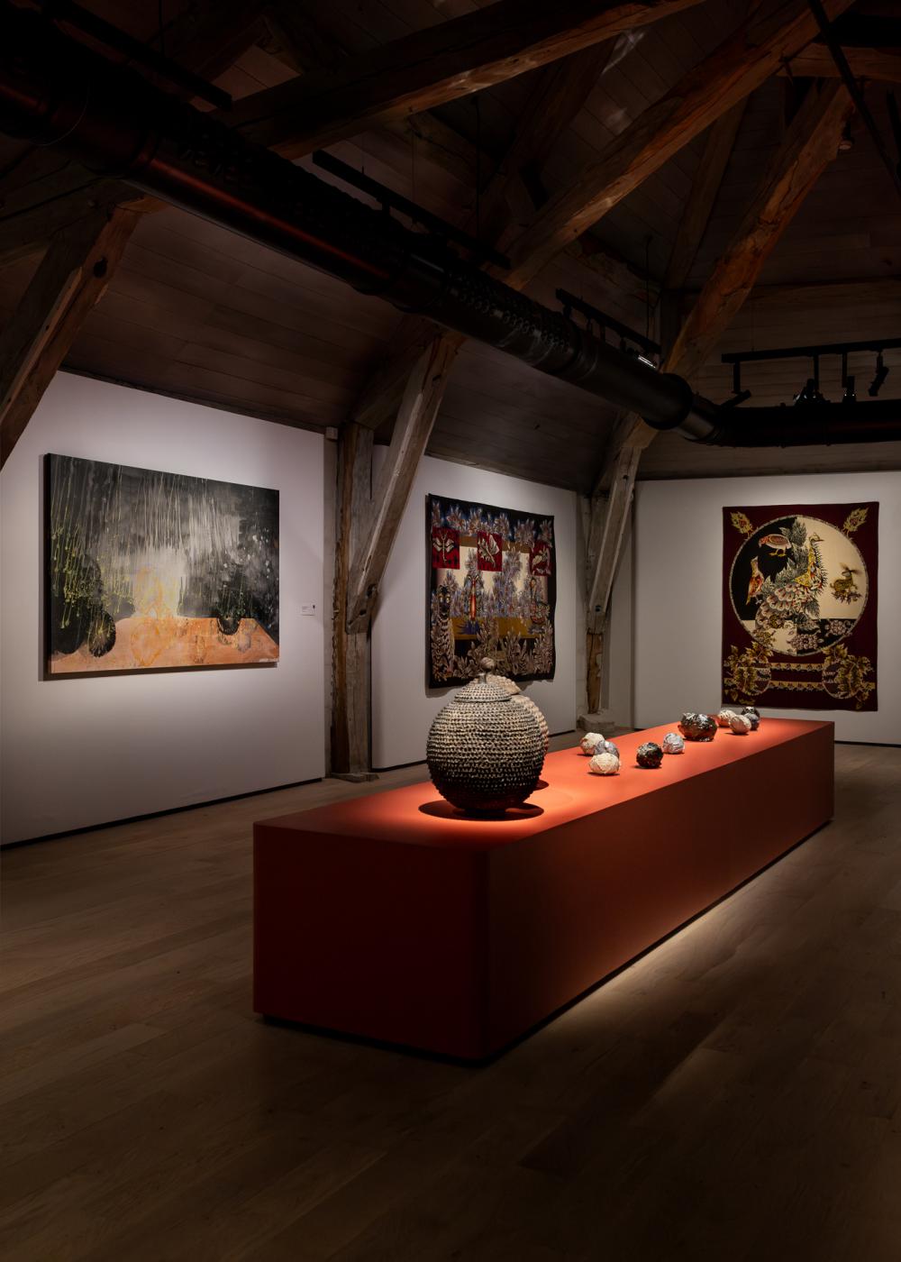 Pauline Bazignan / Jean Lurçat / peuple Lobi, Ni fleurs ni batailles, musée d'Art moderne de Fontevraud